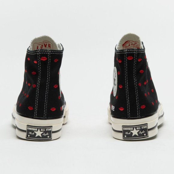 Converse Chuck Taylor All-Star 70 Hi
Embroidered Lips Black Valentine’s Day - Picture 4 of 5